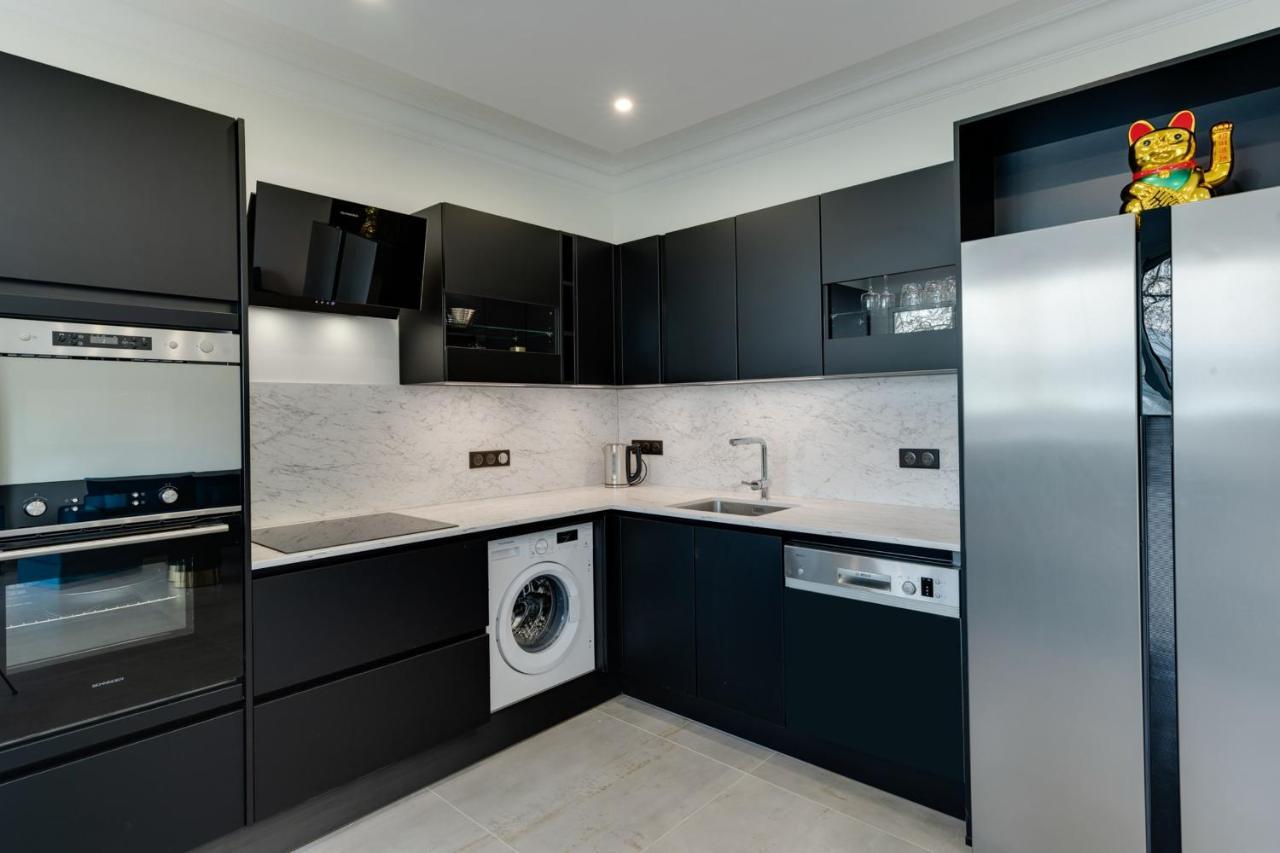 Swan Lake - Design Apartment Facing Lake אנסי מראה חיצוני תמונה